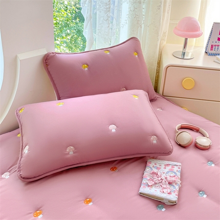 圣比熊 2025新款水洗棉刺绣夹棉枕套加厚宿舍学生枕头套枕芯套 蘑菇屋-玫瑰红