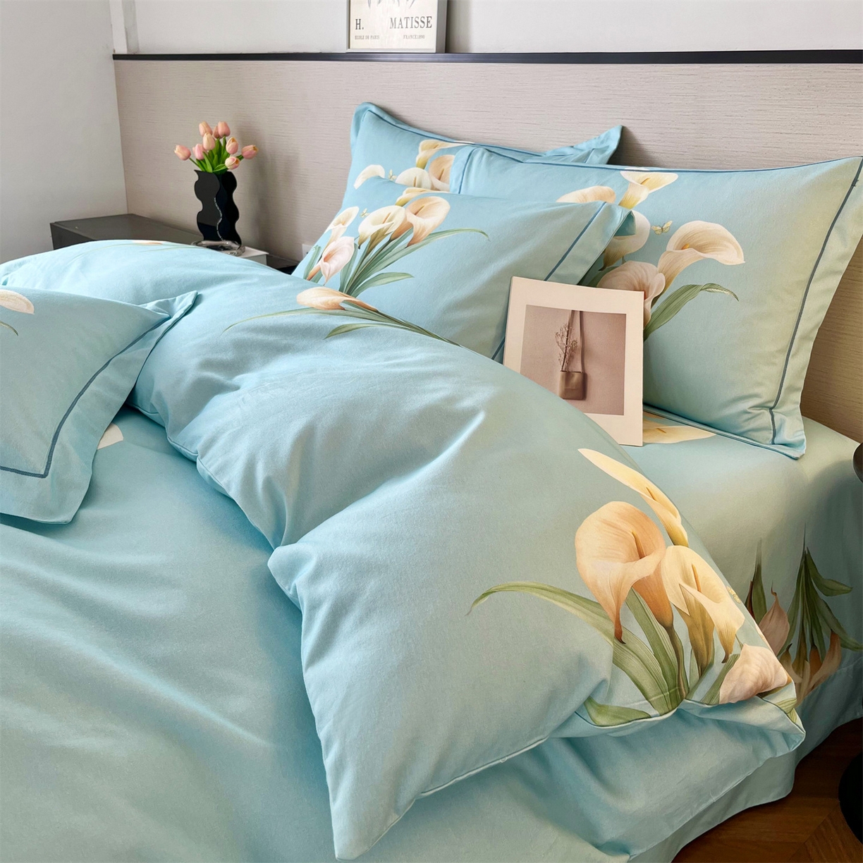 91家纺网 家纺一手货源 找家纺 曼秀琳 2025秋冬新款全棉磨毛印花四件套 清新俊逸-兰