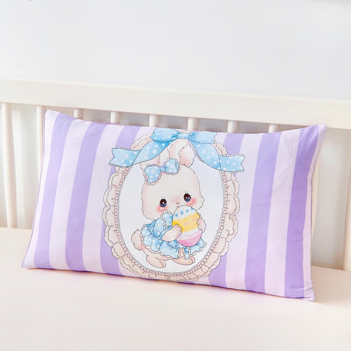 91家纺网 家纺一手货源 找家纺 梵赫 2025新款纯棉A类50*50数码卡通大版婴童套件幼儿园三件套 菲菲兔