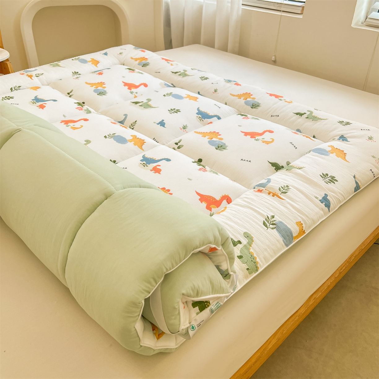 91家纺网 家纺一手货源 找家纺 雯豆2025秋冬新品棉花床褥床垫床护垫加厚双层纱学学生宿舍床褥子 棉花床褥-恐龙