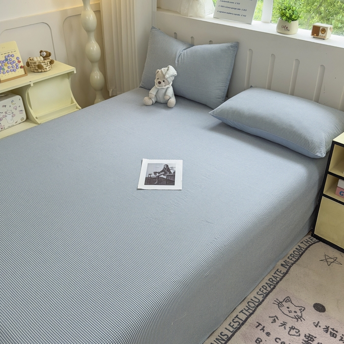 91家纺网 家纺一手货源 找家纺 晚依家纺 2025新款A类色织全棉纯棉水洗棉床笠单件纯棉格子纯色学生宿舍定制定做 密格-浅蓝