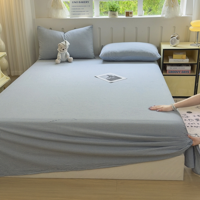 91家纺网 家纺一手货源 找家纺 晚依家纺 2025新款A类色织全棉纯棉水洗棉床笠单件纯棉格子纯色学生宿舍定制定做 密格-浅蓝