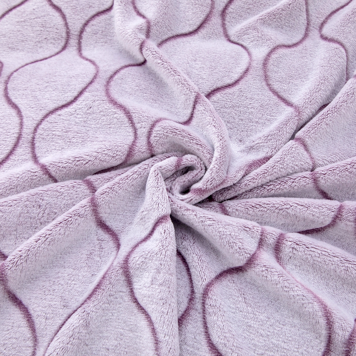 91家纺网 家纺一手货源 找家纺 来菲毛毯 2025新款3D雕花法兰绒毛毯 波纹