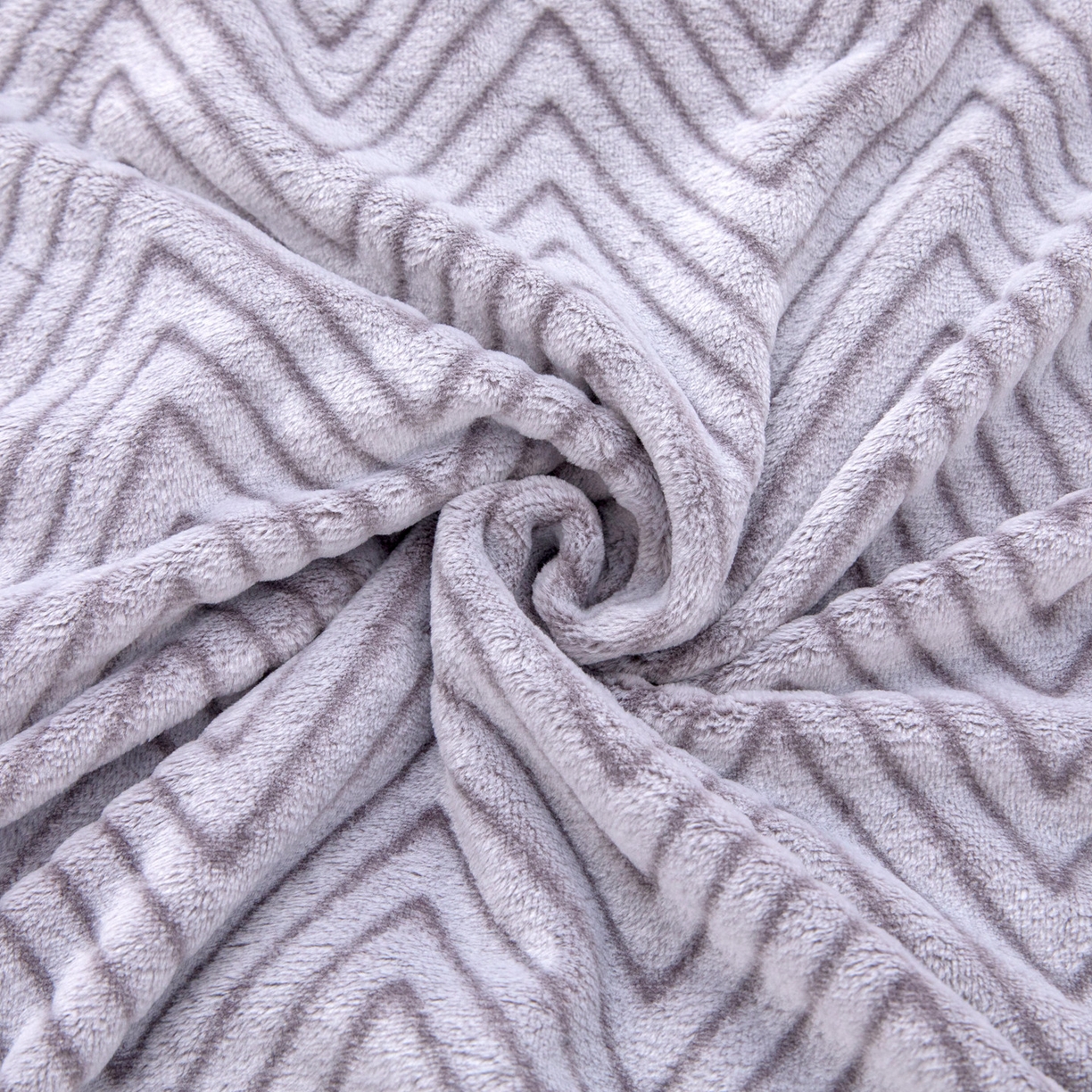 91家纺网 家纺一手货源 找家纺 来菲毛毯 2025新款3D雕花法兰绒毛毯 山陵