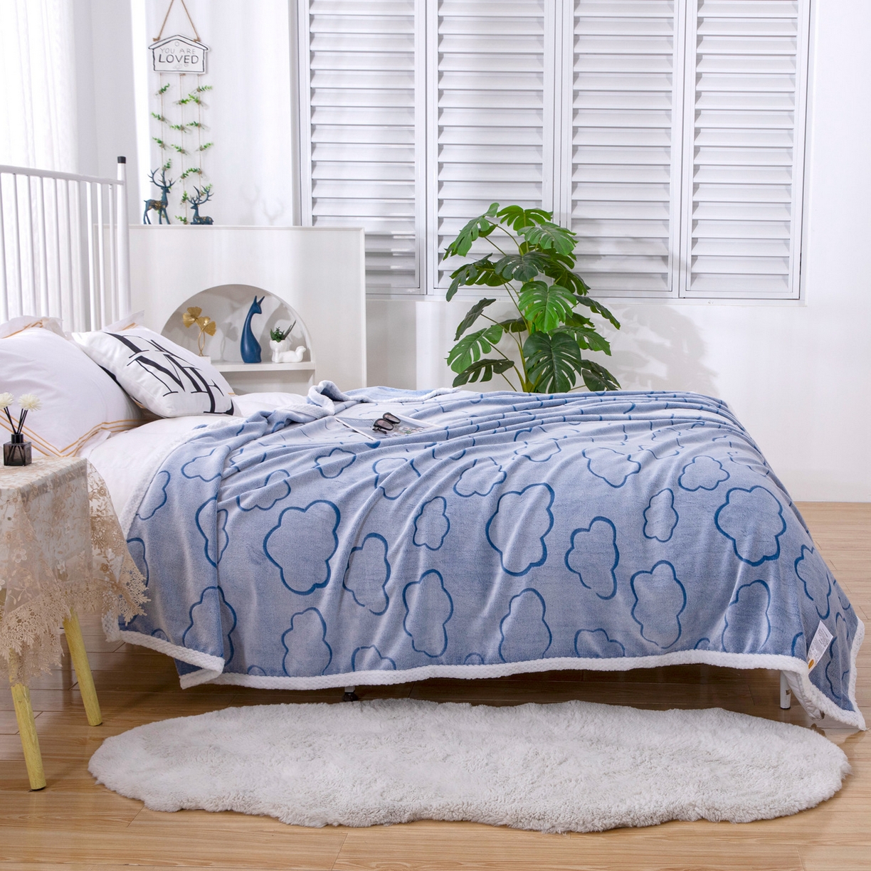 91家纺网 家纺一手货源 找家纺 来菲毛毯 2025新款3D雕花法兰绒毛毯 云朵