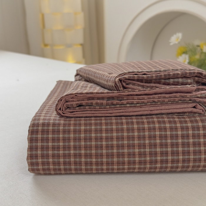 91家纺网 家纺一手货源 找家纺 晚依家纺 2025新款A类色织全棉纯棉水洗棉床笠单件纯棉格子纯色学生宿舍定制定做 沐风-焦糖