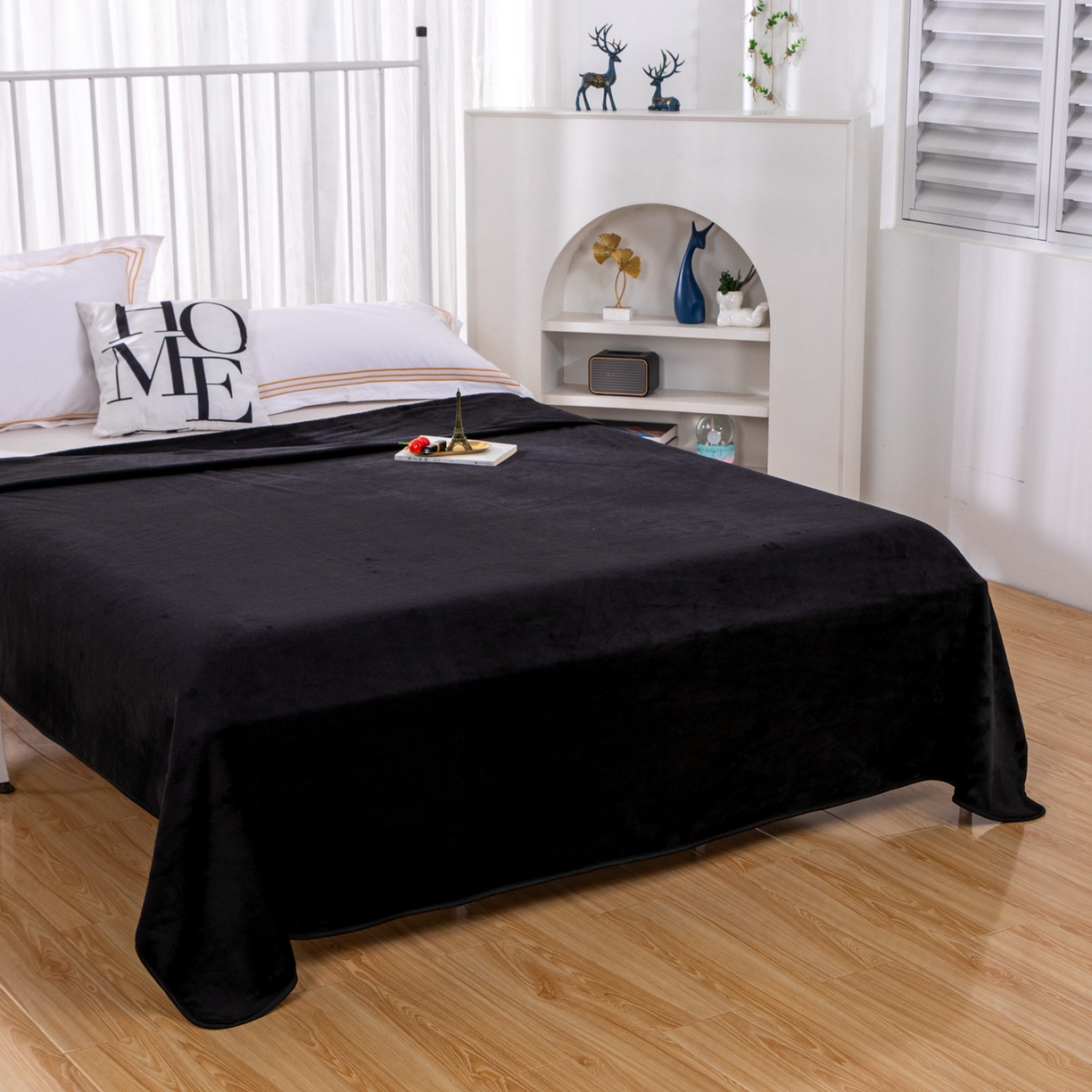 91家纺网 家纺一手货源 找家纺 （总）来菲毛毯 2025新款240克轻盈保暖秋冬居家办公柔软亲肤午休小毯子便携车载毯