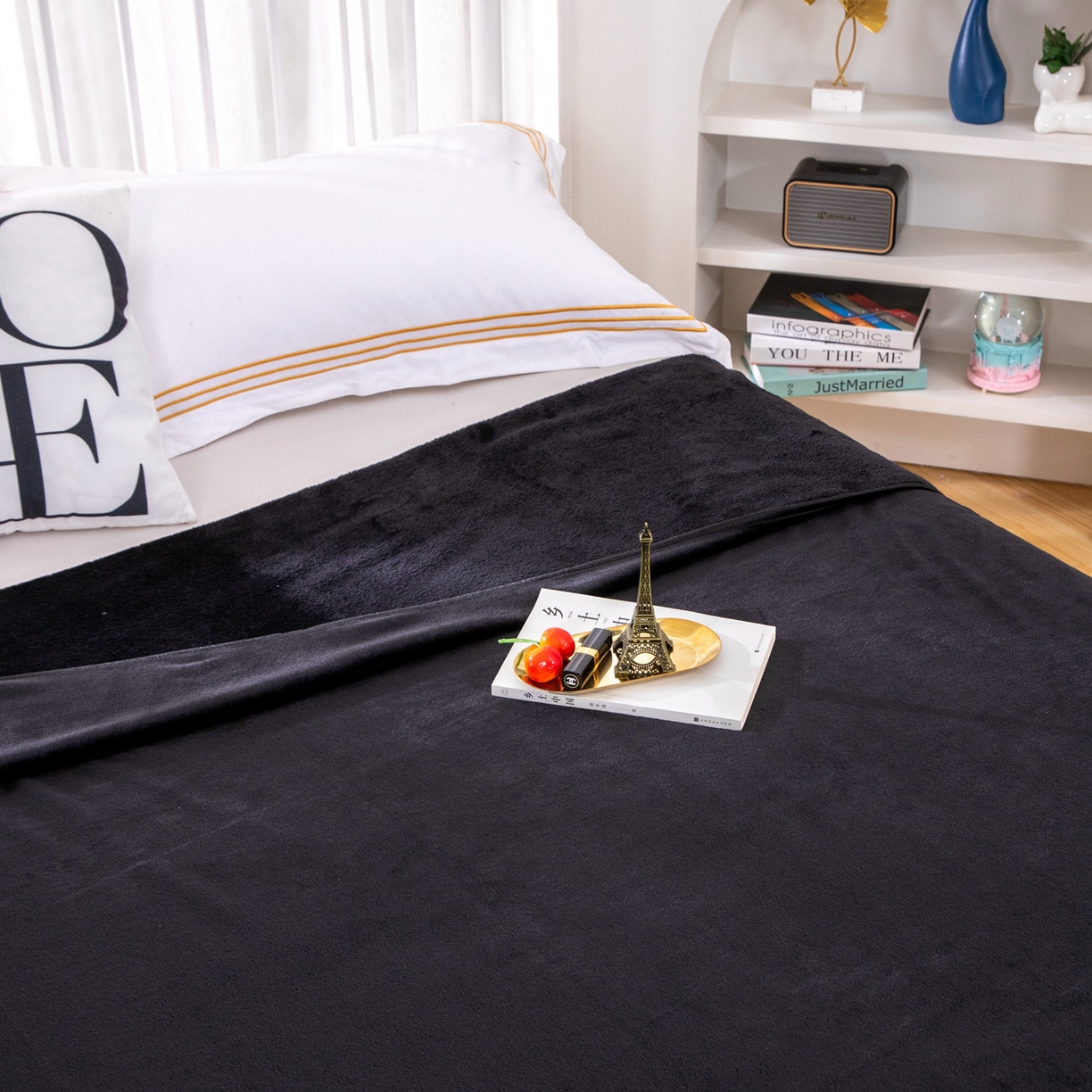 91家纺网 家纺一手货源 找家纺 （总）来菲毛毯 2025新款240克轻盈保暖秋冬居家办公柔软亲肤午休小毯子便携车载毯