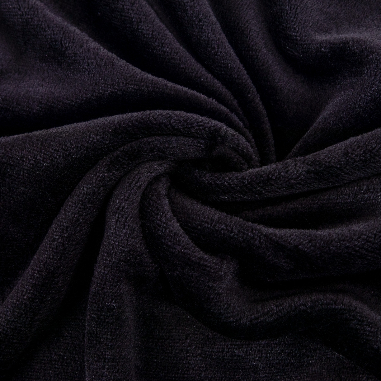 91家纺网 家纺一手货源 找家纺 （总）来菲毛毯 2025新款240克轻盈保暖秋冬居家办公柔软亲肤午休小毯子便携车载毯