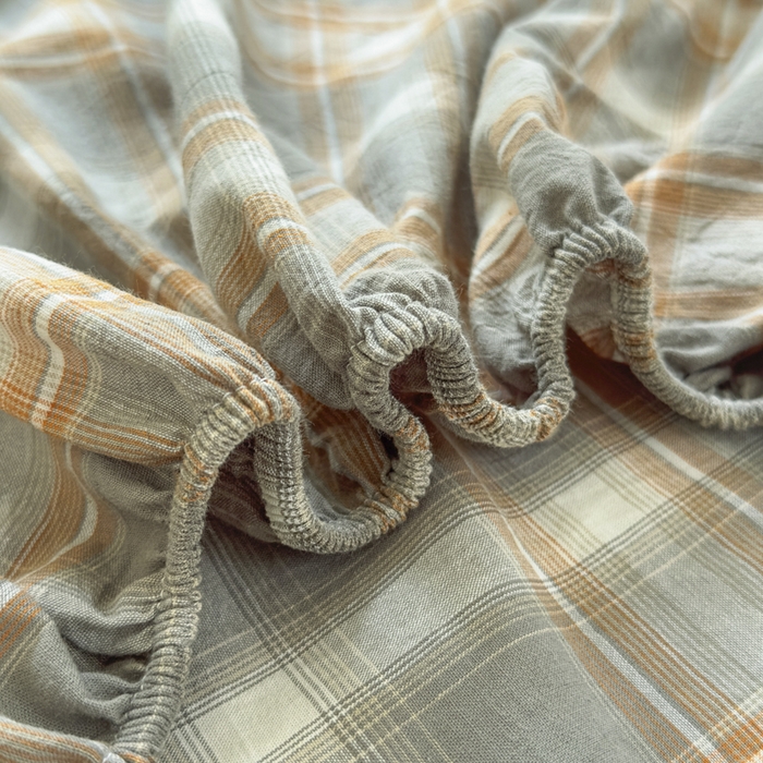 91家纺网 家纺一手货源 找家纺 晚依家纺 2025新款A类色织全棉纯棉水洗棉床笠单件纯棉格子纯色学生宿舍定制定做 诺卡-浅灰