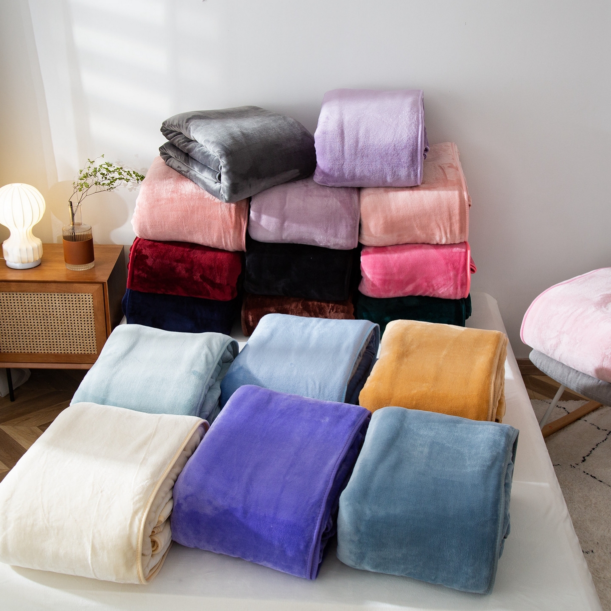 91家纺网 家纺一手货源 找家纺 总2025纯色加厚法莱绒毛毯珊瑚绒毯子多规格盖毯1.5KG