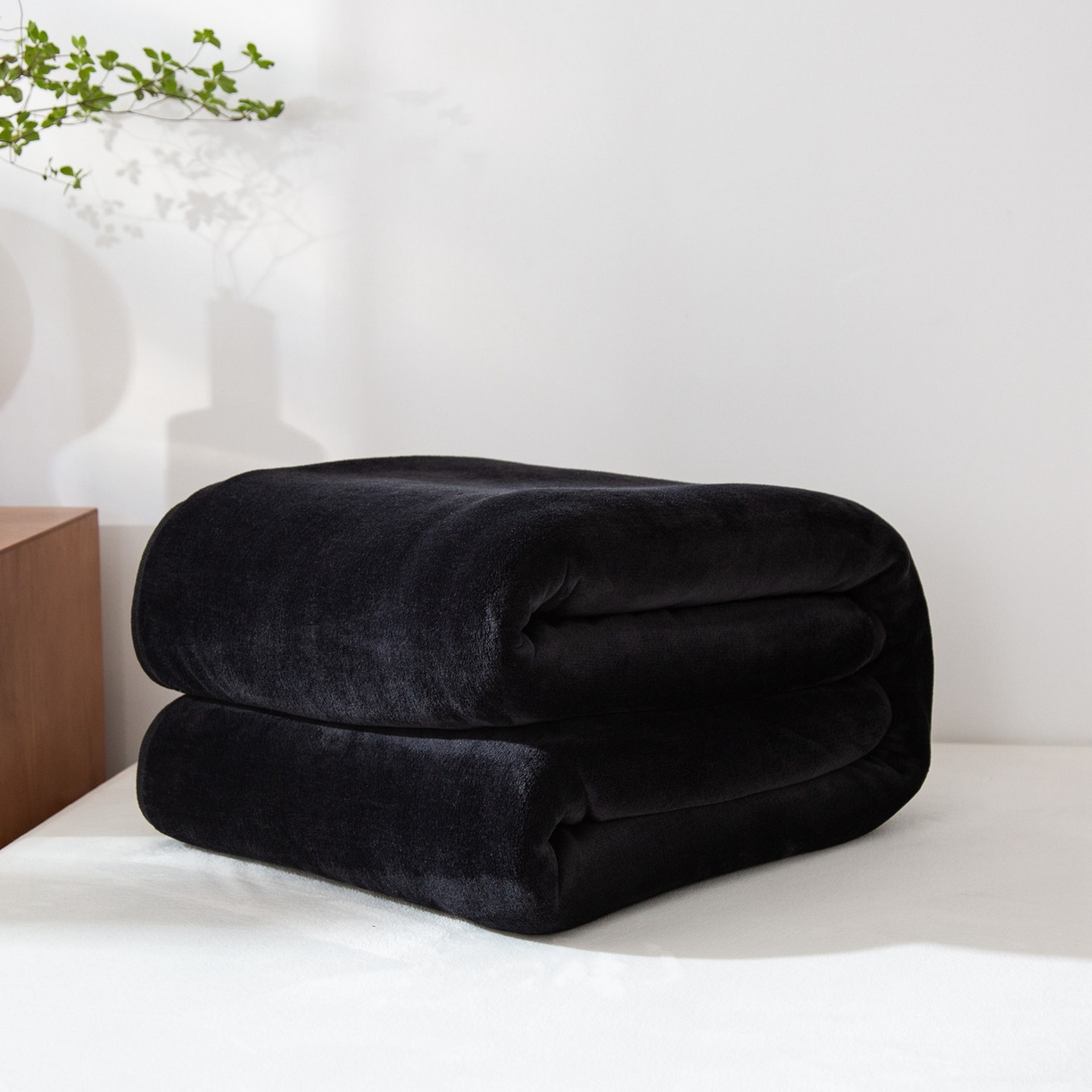 91家纺网 家纺一手货源 找家纺 （总）来菲毛毯 2025新款320克加厚保暖毛毯秋冬单人/双人床宿舍午睡毯办公室盖腿毯