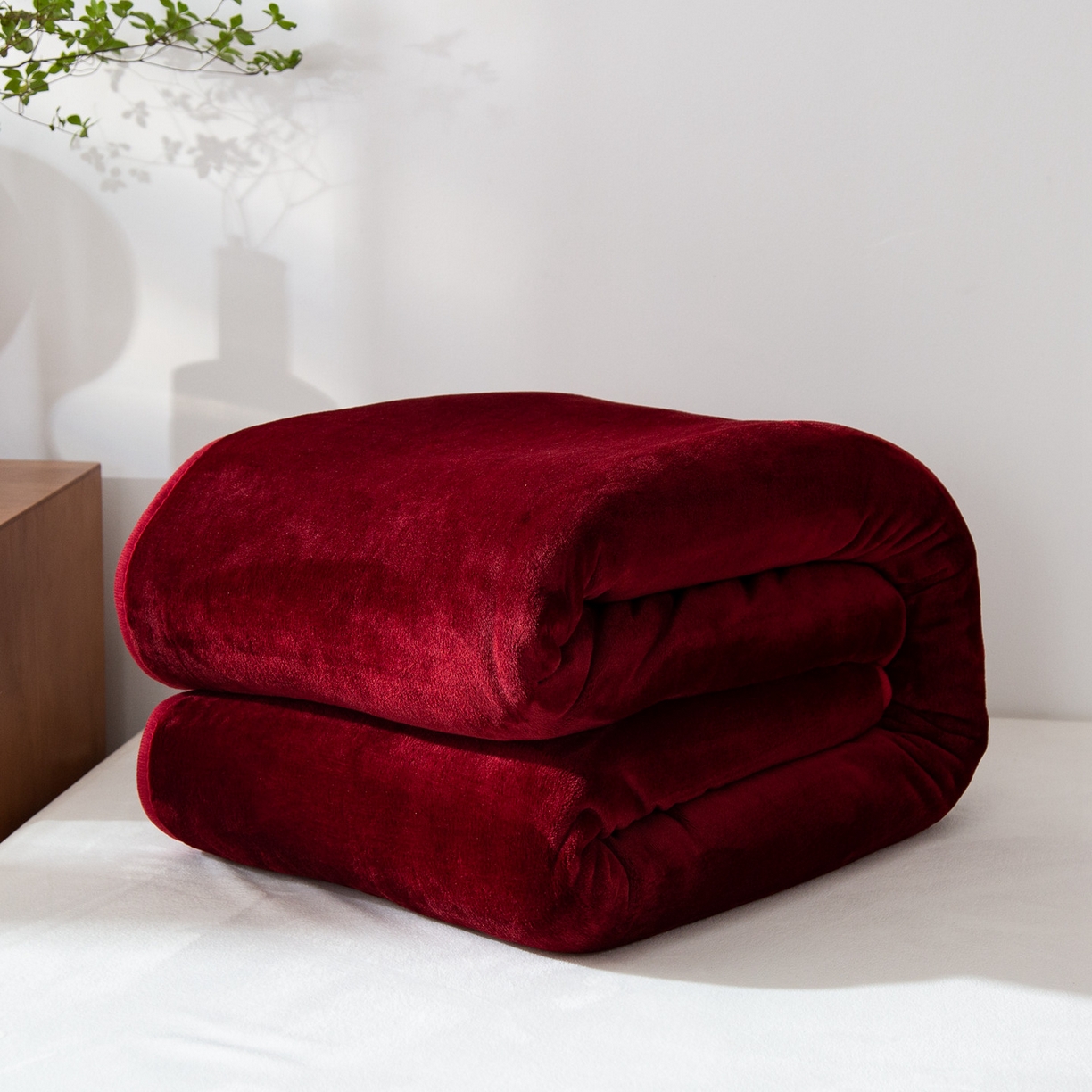 91家纺网 家纺一手货源 找家纺 （总）来菲毛毯 2025新款320克加厚保暖毛毯秋冬单人/双人床宿舍午睡毯办公室盖腿毯