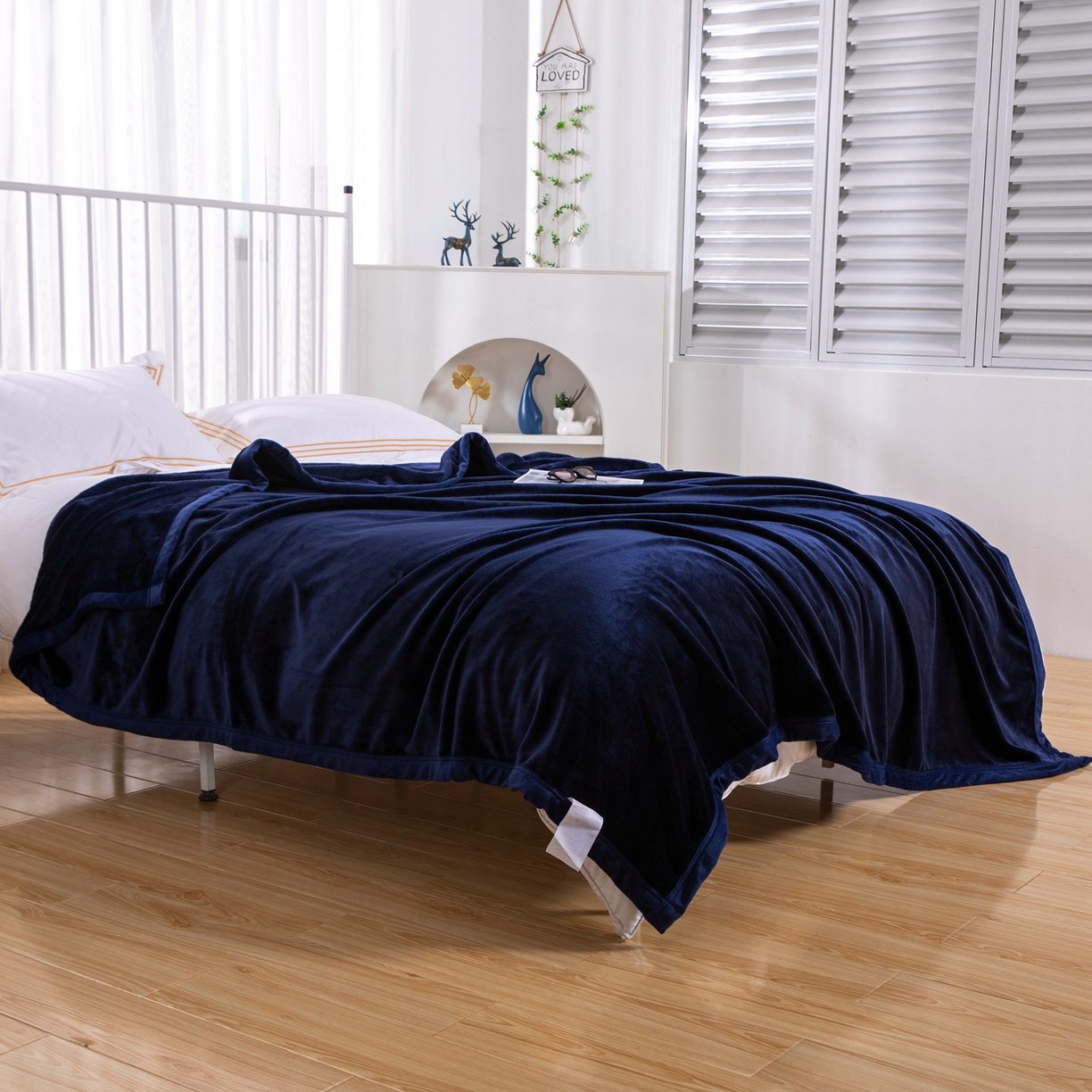 91家纺网 家纺一手货源 找家纺 （总）来菲毛毯 2025新款500克简约双面加厚科技暖绒毯秋冬居家盖身/沙发午休/双人保暖多用款