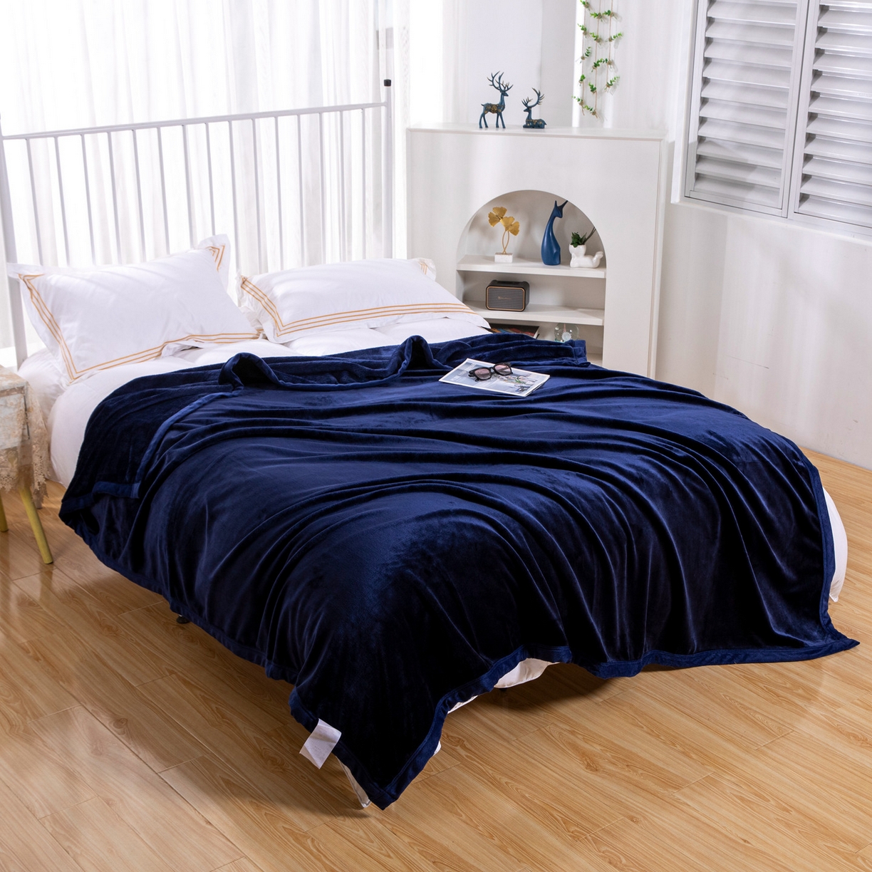 91家纺网 家纺一手货源 找家纺 （总）来菲毛毯 2025新款500克简约双面加厚科技暖绒毯秋冬居家盖身/沙发午休/双人保暖多用款