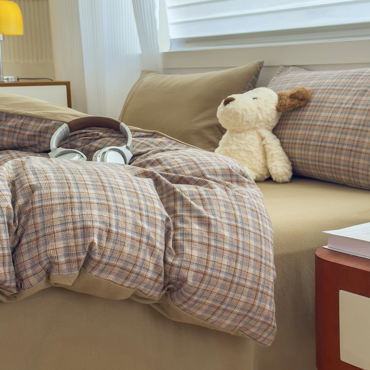 91家纺网 家纺一手货源 找家纺 亨通家纺 2025新款复古原麻双层纱格子系列四件套 暖棕絮语