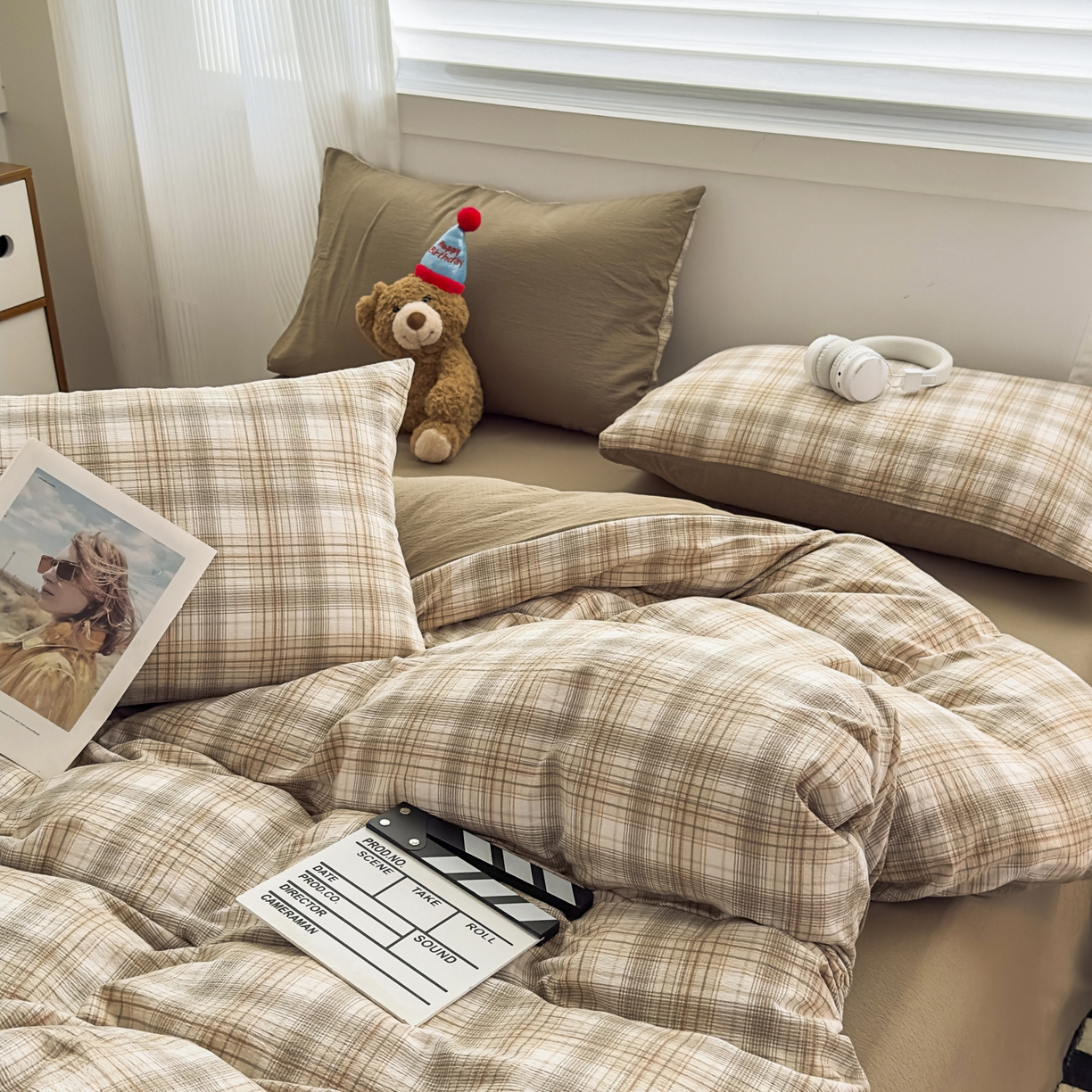 91家纺网 家纺一手货源 找家纺 亨通家纺 2025新款复古原麻双层纱格子系列四件套 格韵暖眠