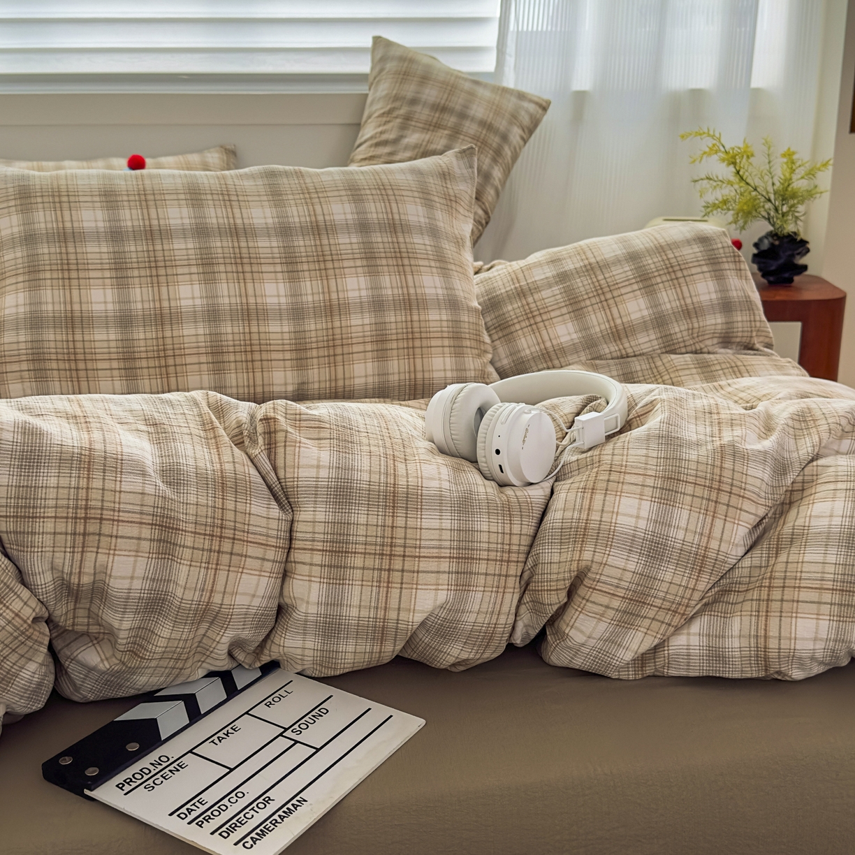 91家纺网 家纺一手货源 找家纺 亨通家纺 2025新款复古原麻双层纱格子系列四件套 格韵暖眠