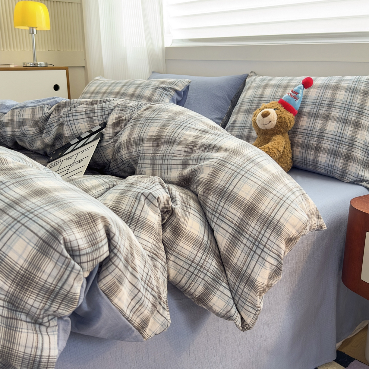 91家纺网 家纺一手货源 找家纺 亨通家纺 2025新款复古原麻双层纱格子系列四件套 蓝调格眠