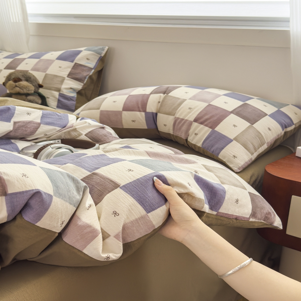 91家纺网 家纺一手货源 找家纺 亨通家纺 2025新款复古原麻双层纱格子系列四件套 漫格温情