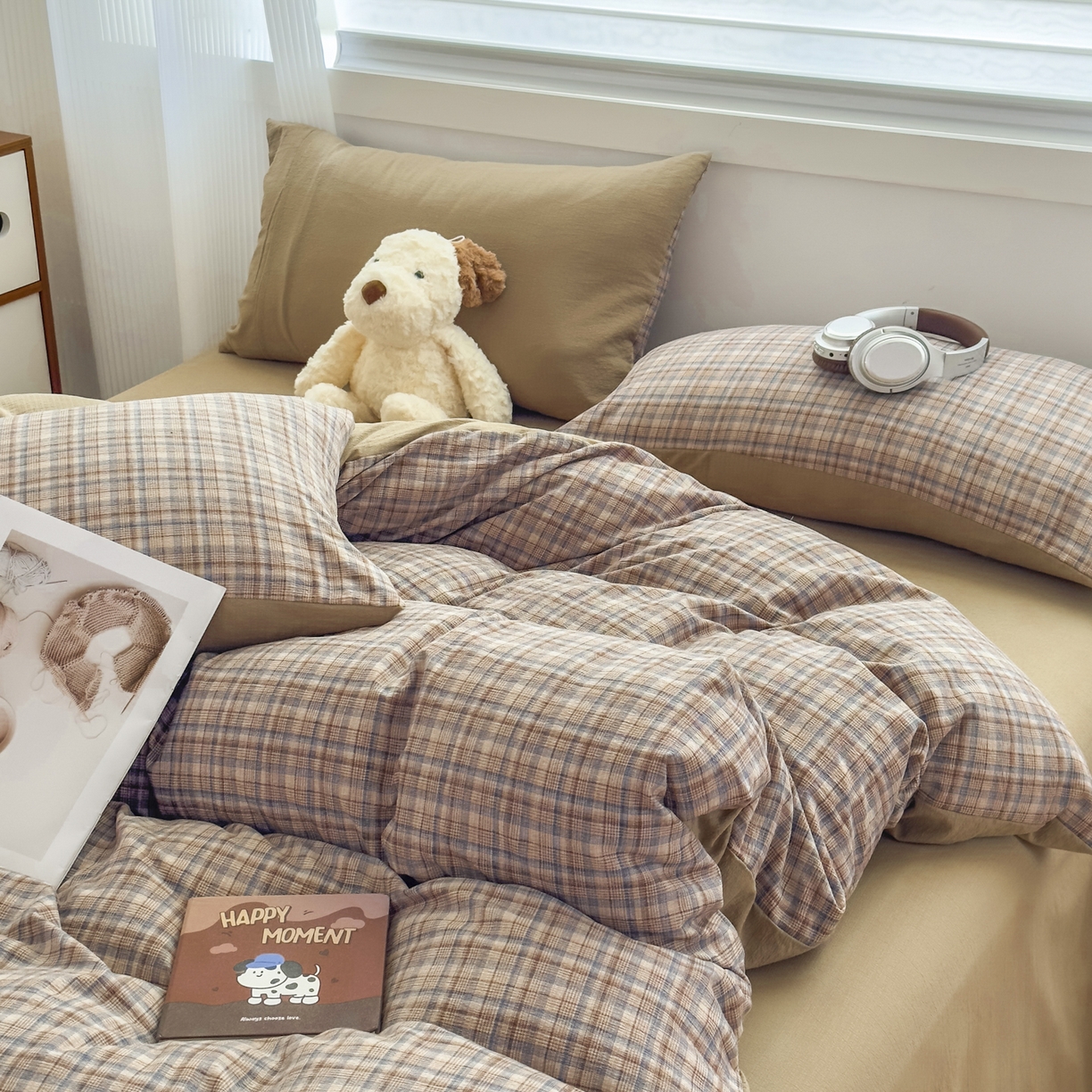 91家纺网 家纺一手货源 找家纺 亨通家纺 2025新款复古原麻双层纱格子系列四件套 暖棕絮语