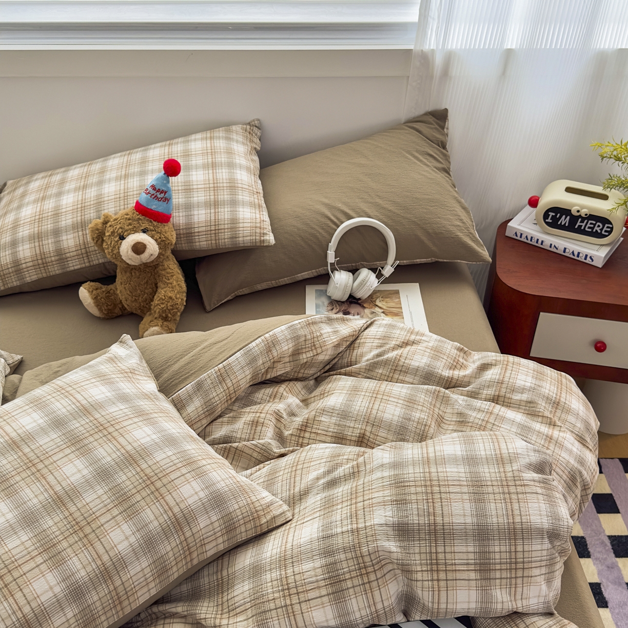 91家纺网 家纺一手货源 找家纺 亨通家纺 2025新款复古原麻双层纱格子系列四件套 格韵暖眠