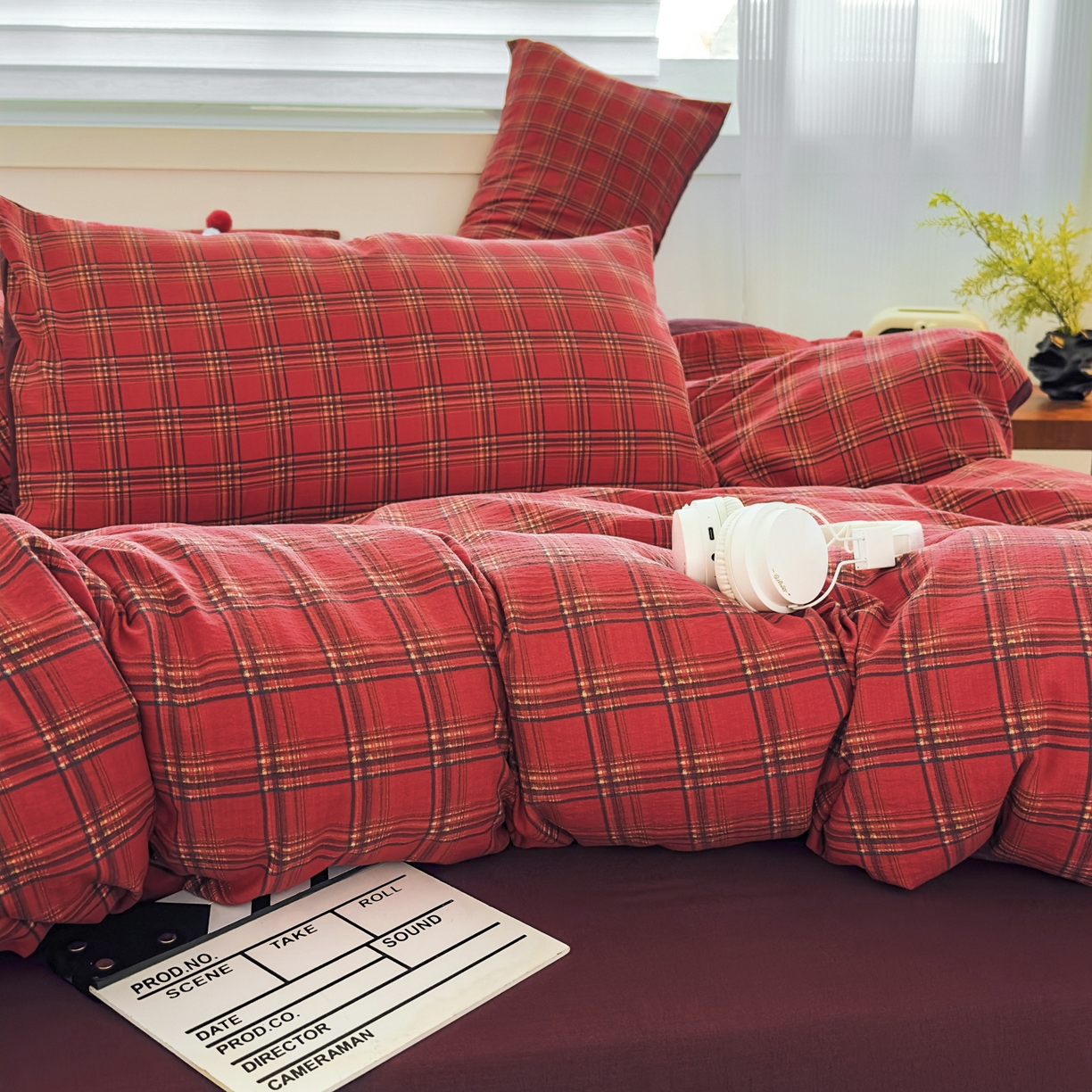 91家纺网 家纺一手货源 找家纺 亨通家纺 2025新款复古原麻双层纱格子系列四件套 绯梦