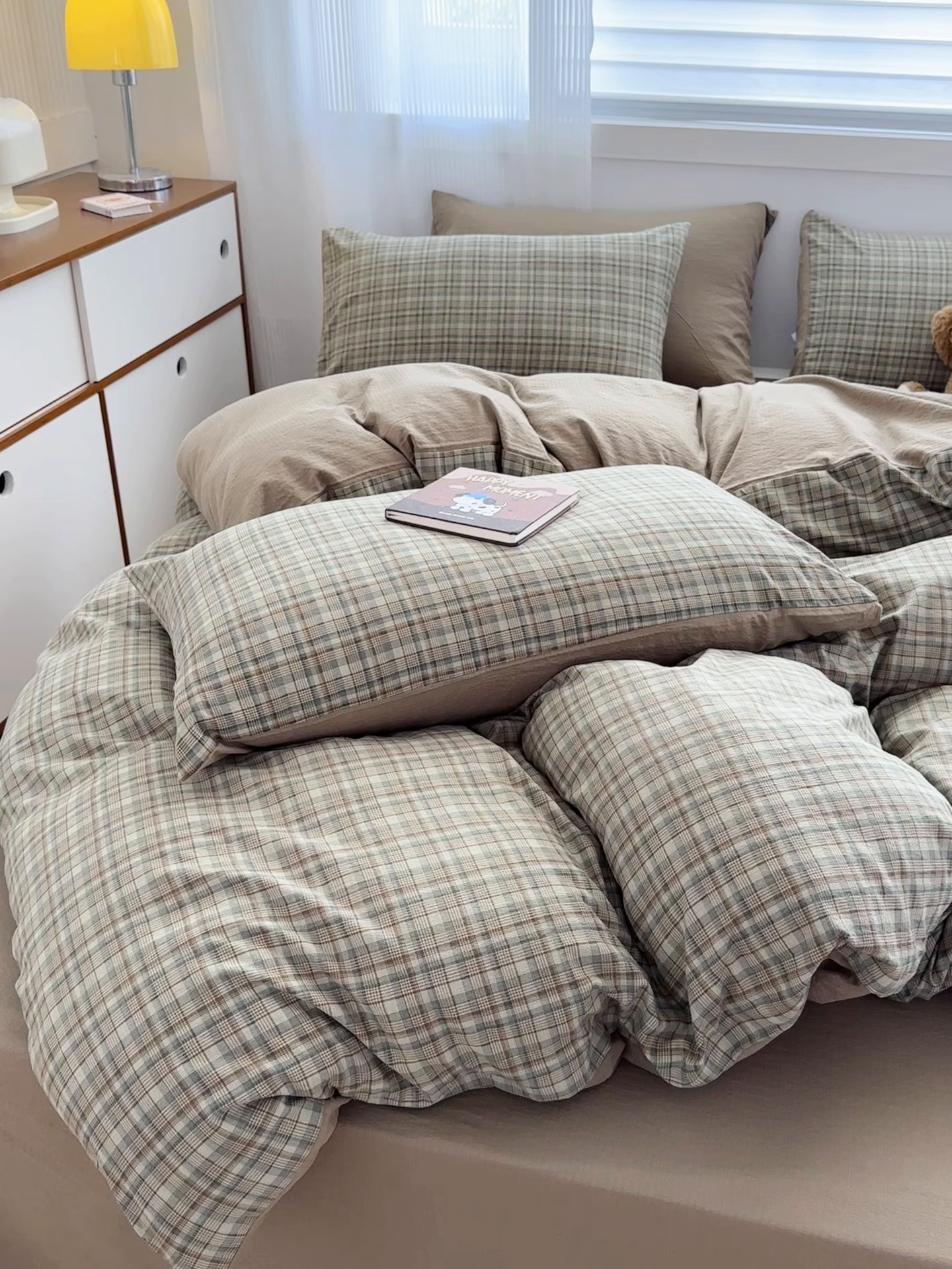 91家纺网 家纺一手货源 找家纺 亨通家纺 2025新款复古原麻双层纱格子系列四件套 青格漫眠