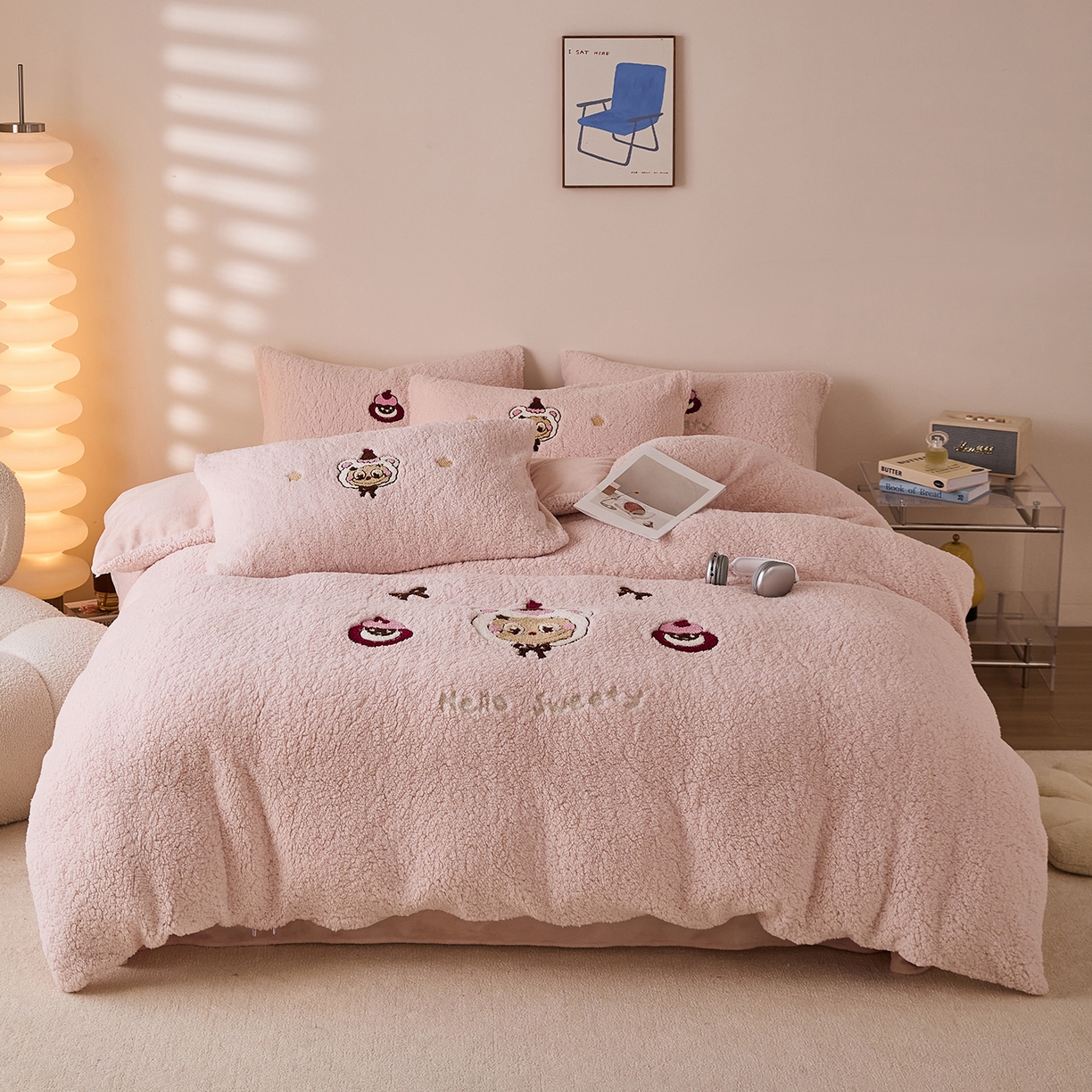 91家纺网 家纺一手货源 找家纺 （总）曼町家居 2025新款羊羔绒牛奶绒毛巾绣四件套