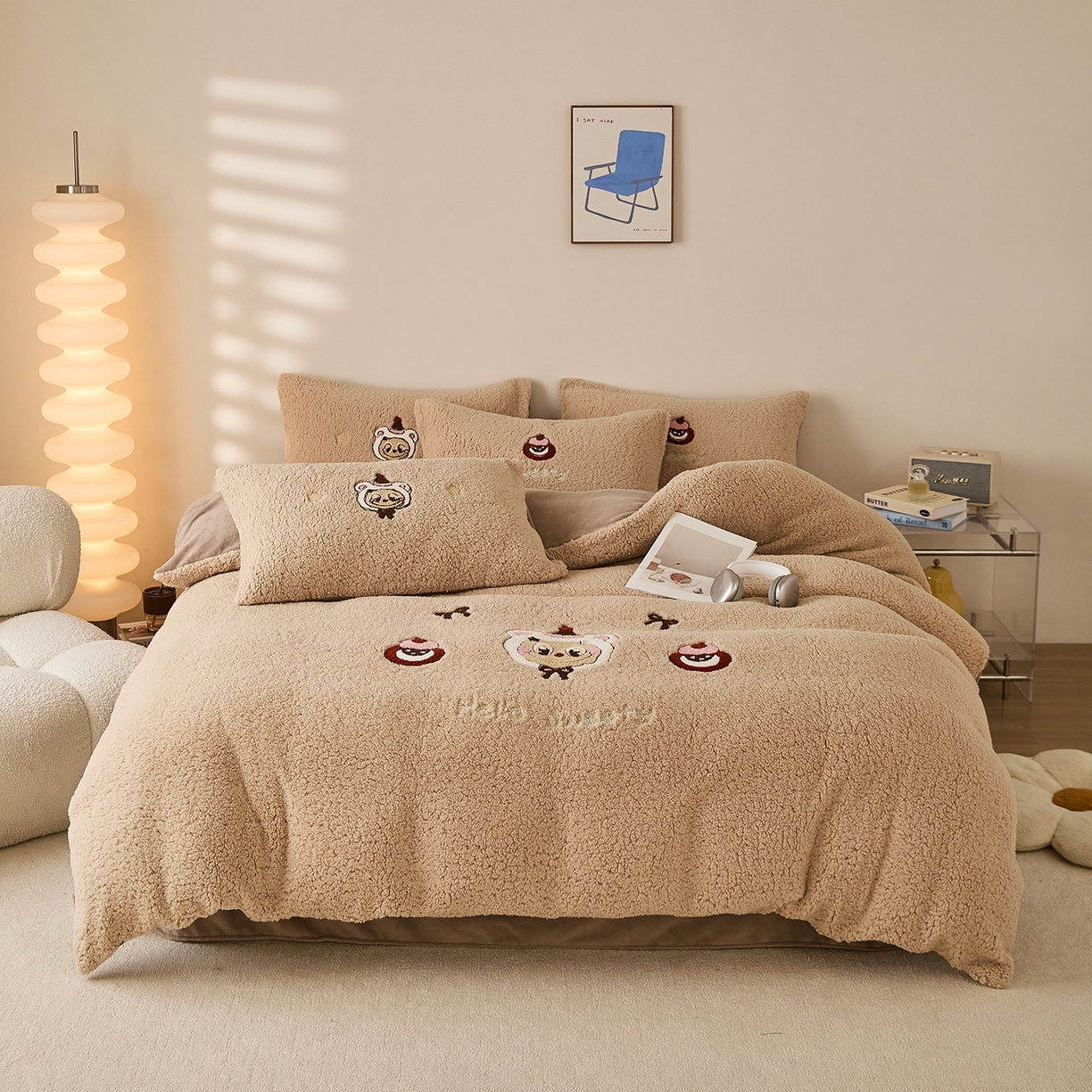 91家纺网 家纺一手货源 找家纺 （总）曼町家居 2025新款羊羔绒牛奶绒毛巾绣四件套