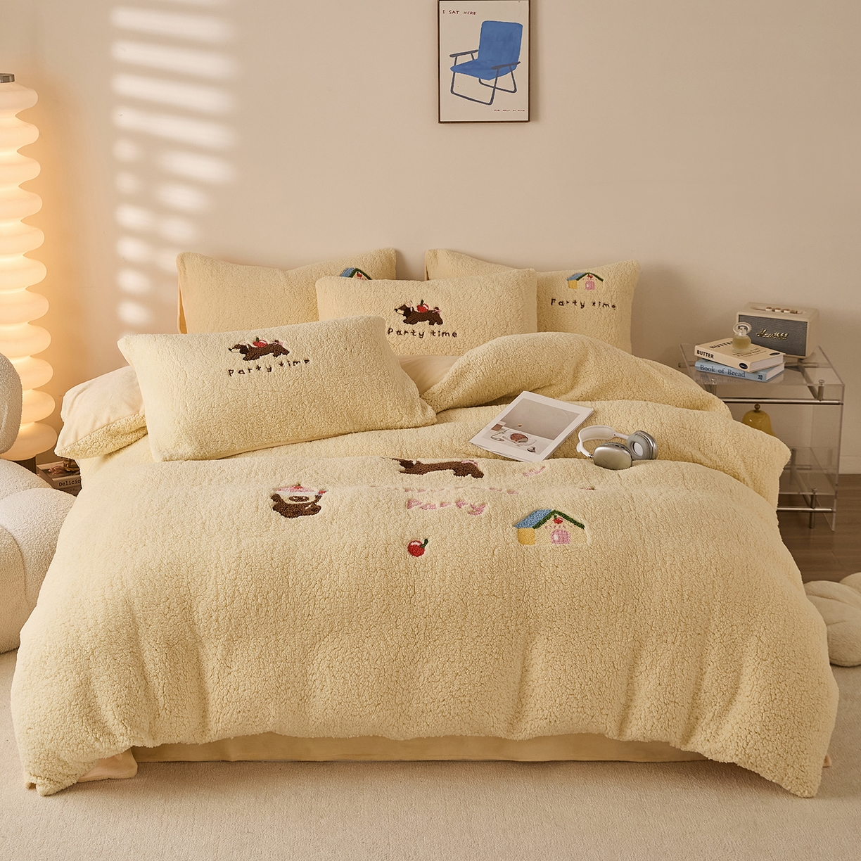 91家纺网 家纺一手货源 找家纺 （总）曼町家居 2025新款羊羔绒牛奶绒毛巾绣四件套