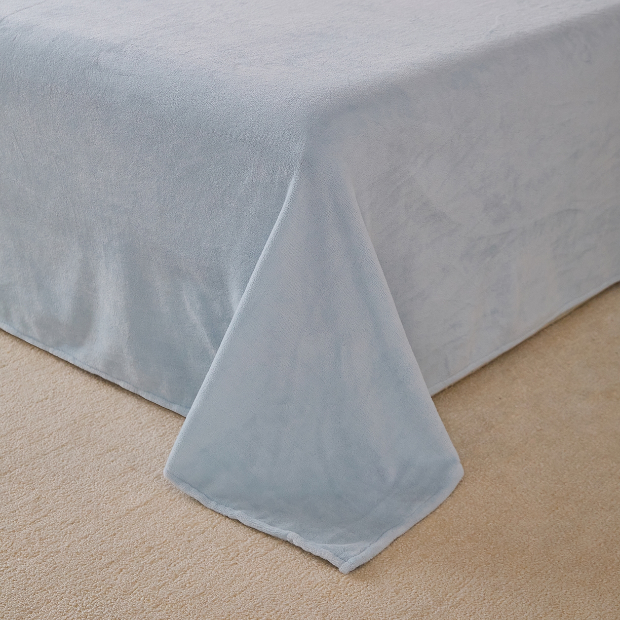 91家纺网 家纺一手货源 找家纺 曼町家居 2025新款羊羔绒牛奶绒毛巾绣四件套 猫咪早餐·蓝