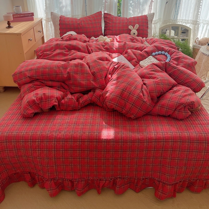 91家纺网 家纺一手货源 找家纺 轻奢坊 2025新款125g高克重皱皱撒欢复古格子蕾丝花边四件套 复古酒红