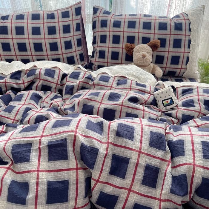 91家纺网 家纺一手货源 找家纺 轻奢坊 2025新款125g高克重皱皱撒欢复古格子蕾丝花边四件套 复古炭黑