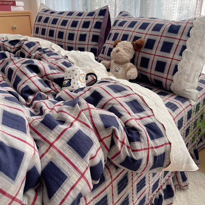 91家纺网 家纺一手货源 找家纺 轻奢坊 2025新款125g高克重皱皱撒欢复古格子蕾丝花边四件套 复古炭黑