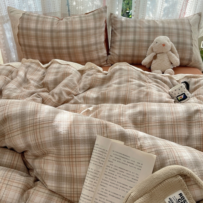91家纺网 家纺一手货源 找家纺 轻奢坊 2025新款125g高克重皱皱撒欢复古格子蕾丝花边四件套 怀旧棕咖