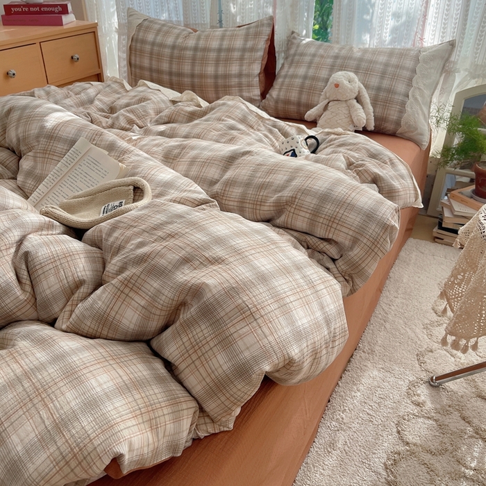 91家纺网 家纺一手货源 找家纺 轻奢坊 2025新款125g高克重皱皱撒欢复古格子蕾丝花边四件套 怀旧棕咖