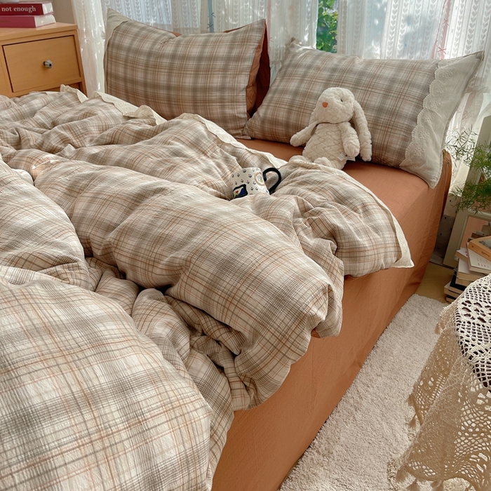 91家纺网 家纺一手货源 找家纺 轻奢坊 2025新款125g高克重皱皱撒欢复古格子蕾丝花边四件套 怀旧棕咖