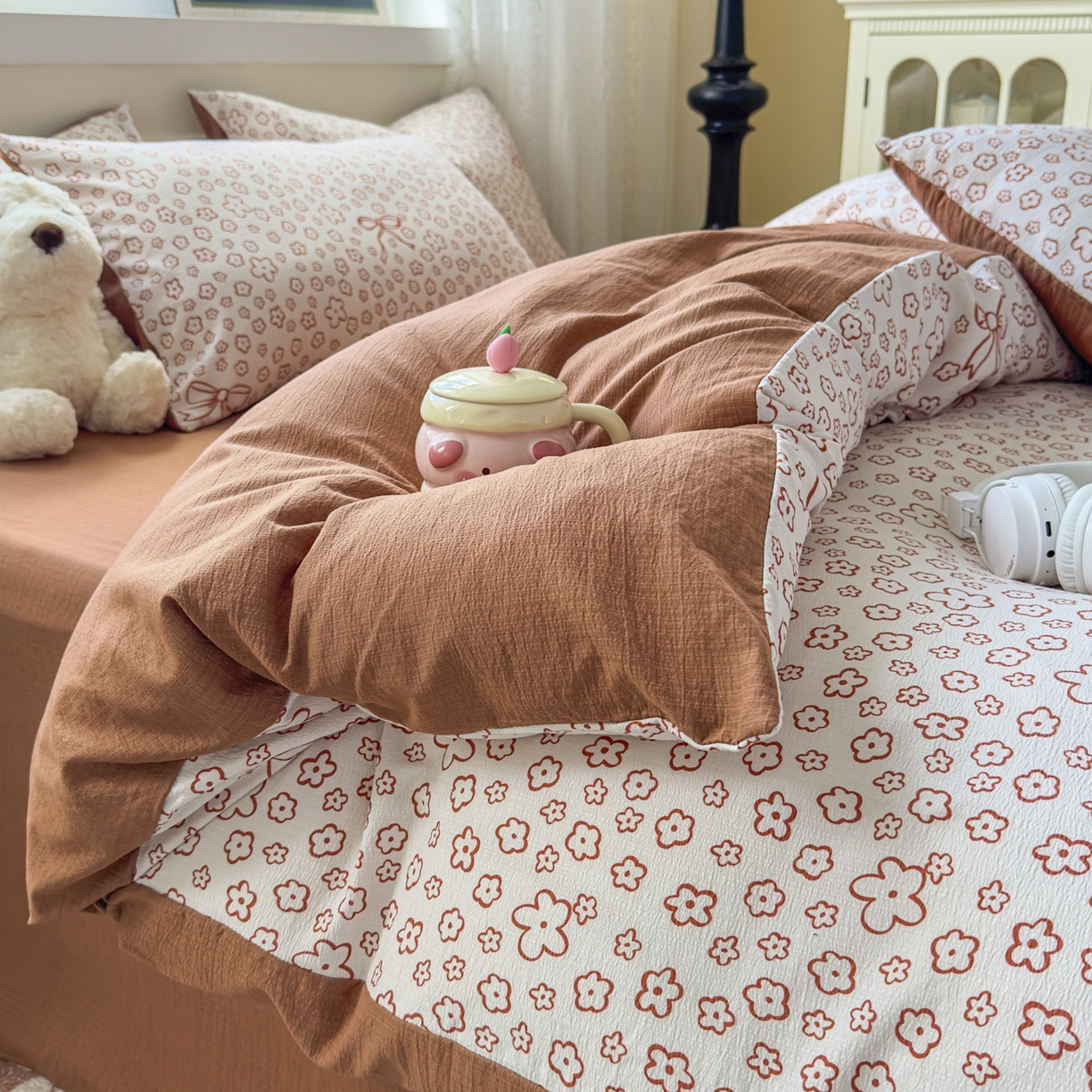 91家纺网 家纺一手货源 找家纺 亨通家纺 2025新款复古原麻双层纱臻至系列四件套 蝴蝶结花-橘