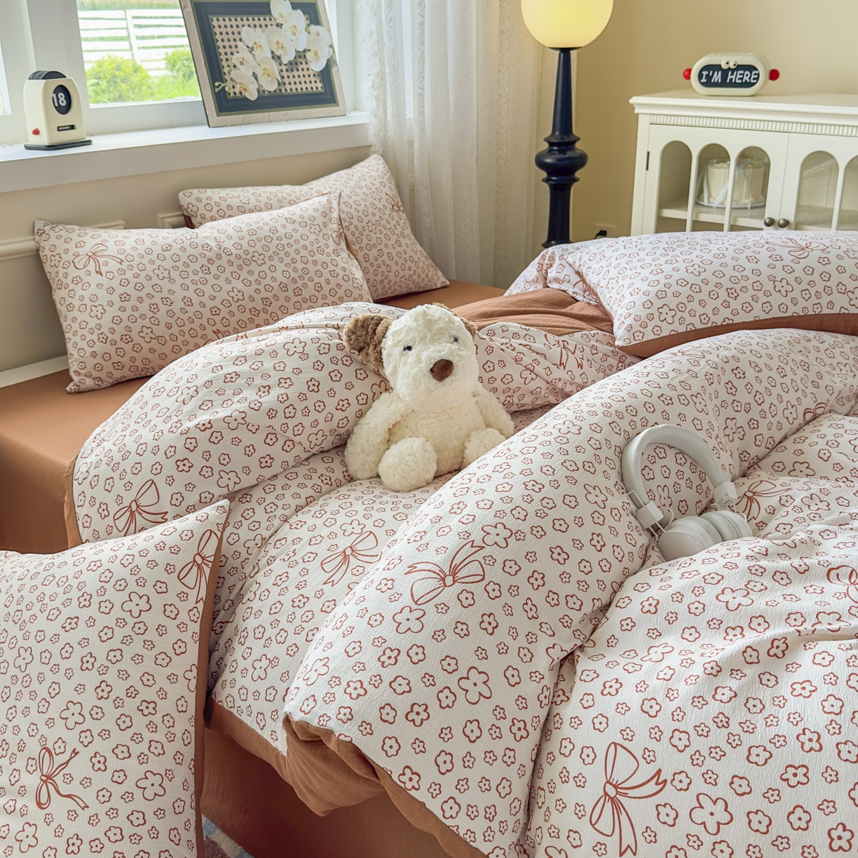 91家纺网 家纺一手货源 找家纺 亨通家纺 2025新款复古原麻双层纱臻至系列四件套 蝴蝶结花-橘