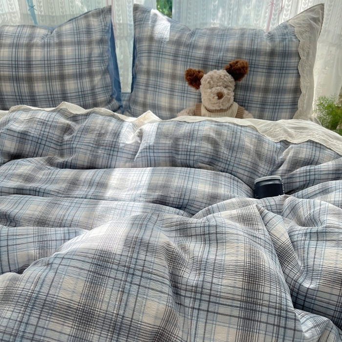 91家纺网 家纺一手货源 找家纺 轻奢坊 2025新款125g高克重皱皱撒欢复古格子蕾丝花边四件套 苏格兰格