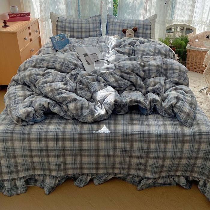 91家纺网 家纺一手货源 找家纺 轻奢坊 2025新款125g高克重皱皱撒欢复古格子蕾丝花边四件套 苏格兰格