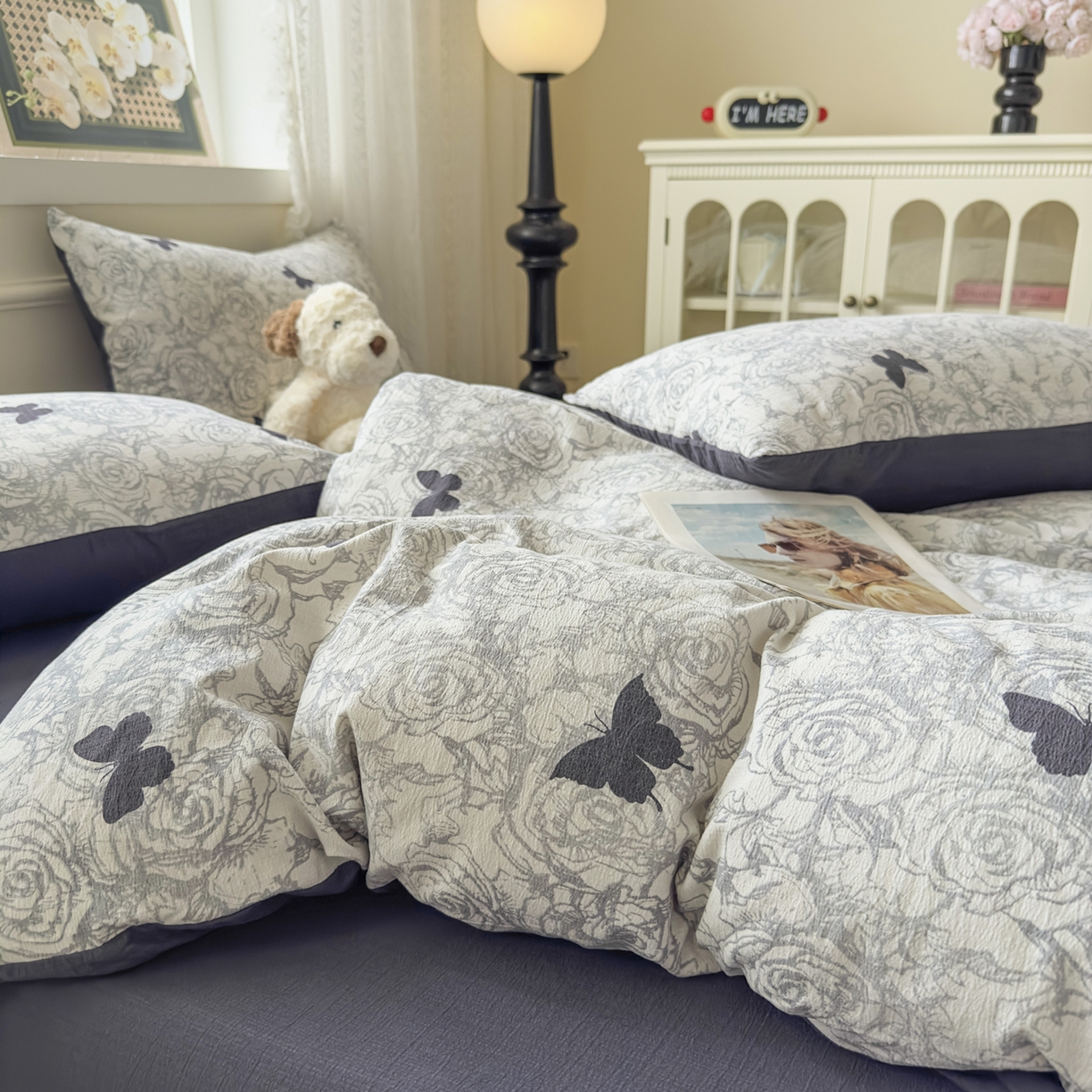 91家纺网 家纺一手货源 找家纺 亨通家纺 2025新款复古原麻双层纱臻至系列四件套 蝴蝶玫瑰