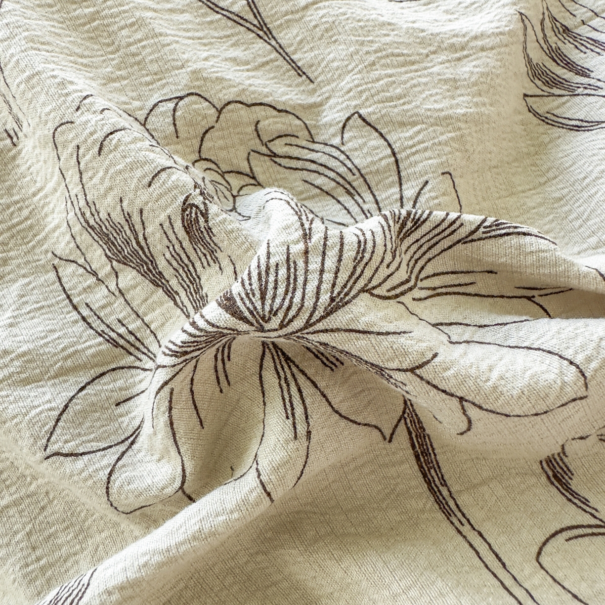 91家纺网 家纺一手货源 找家纺 亨通家纺 2025新款复古原麻双层纱臻至系列四件套 花蔓织梦