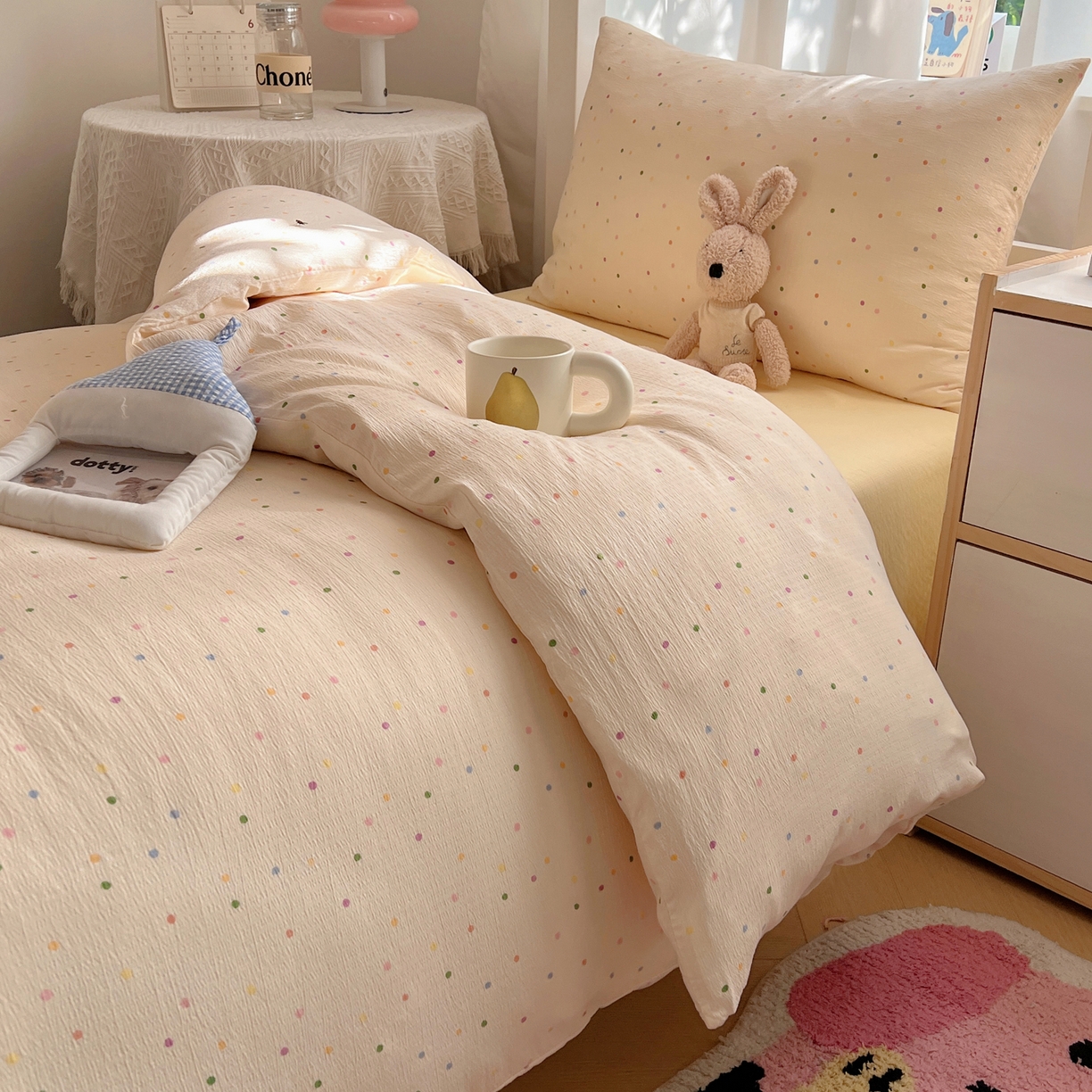 91家纺网 家纺一手货源 找家纺 韩巢家纺 2025新款双层纱学生季床铺单件被套宿舍寝室上下铺三件套 波点世界