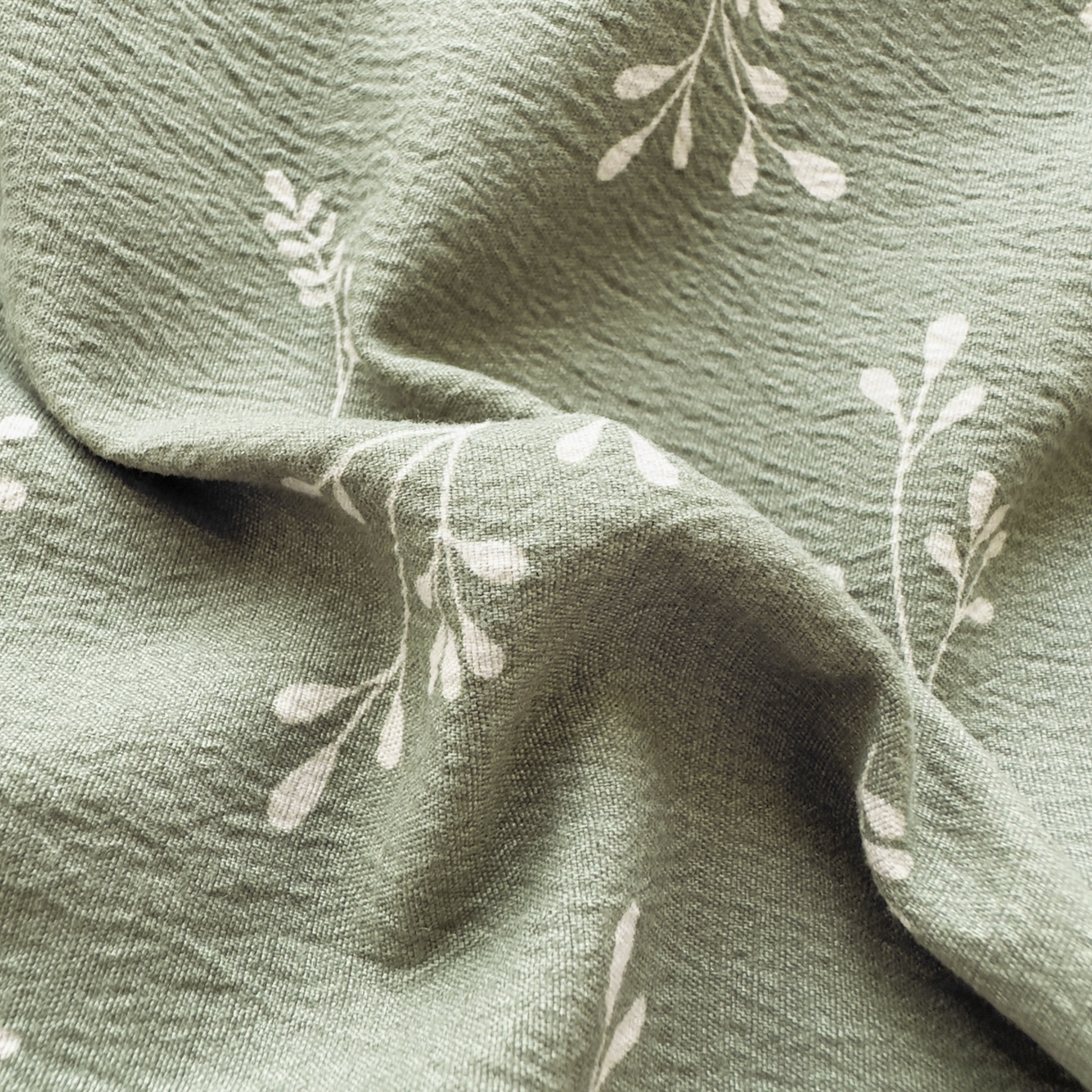 91家纺网 家纺一手货源 找家纺 亨通家纺 2025新款复古原麻双层纱臻至系列四件套 墨绿絮语