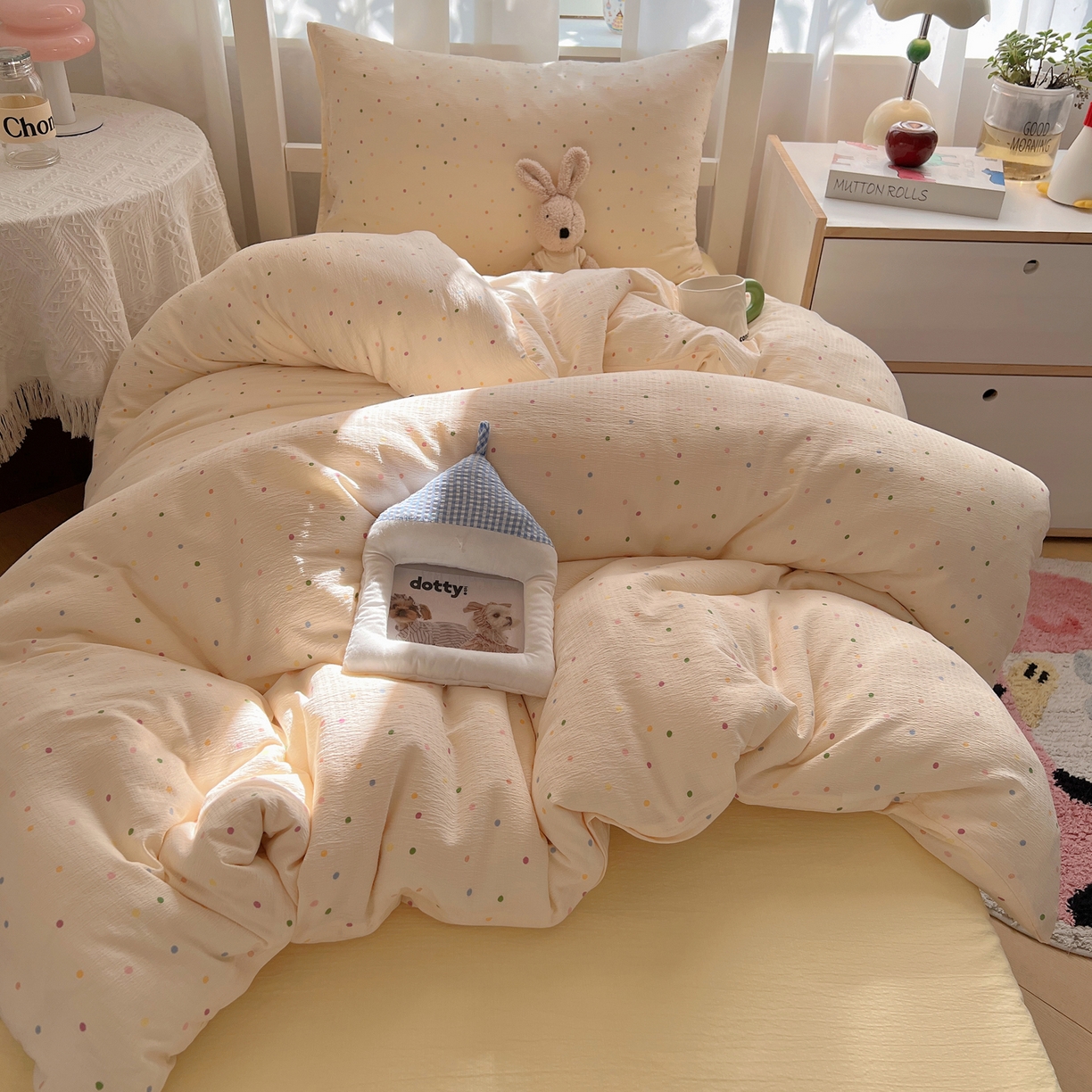 91家纺网 家纺一手货源 找家纺 韩巢家纺 2025新款双层纱学生季床铺单件被套宿舍寝室上下铺三件套 波点世界