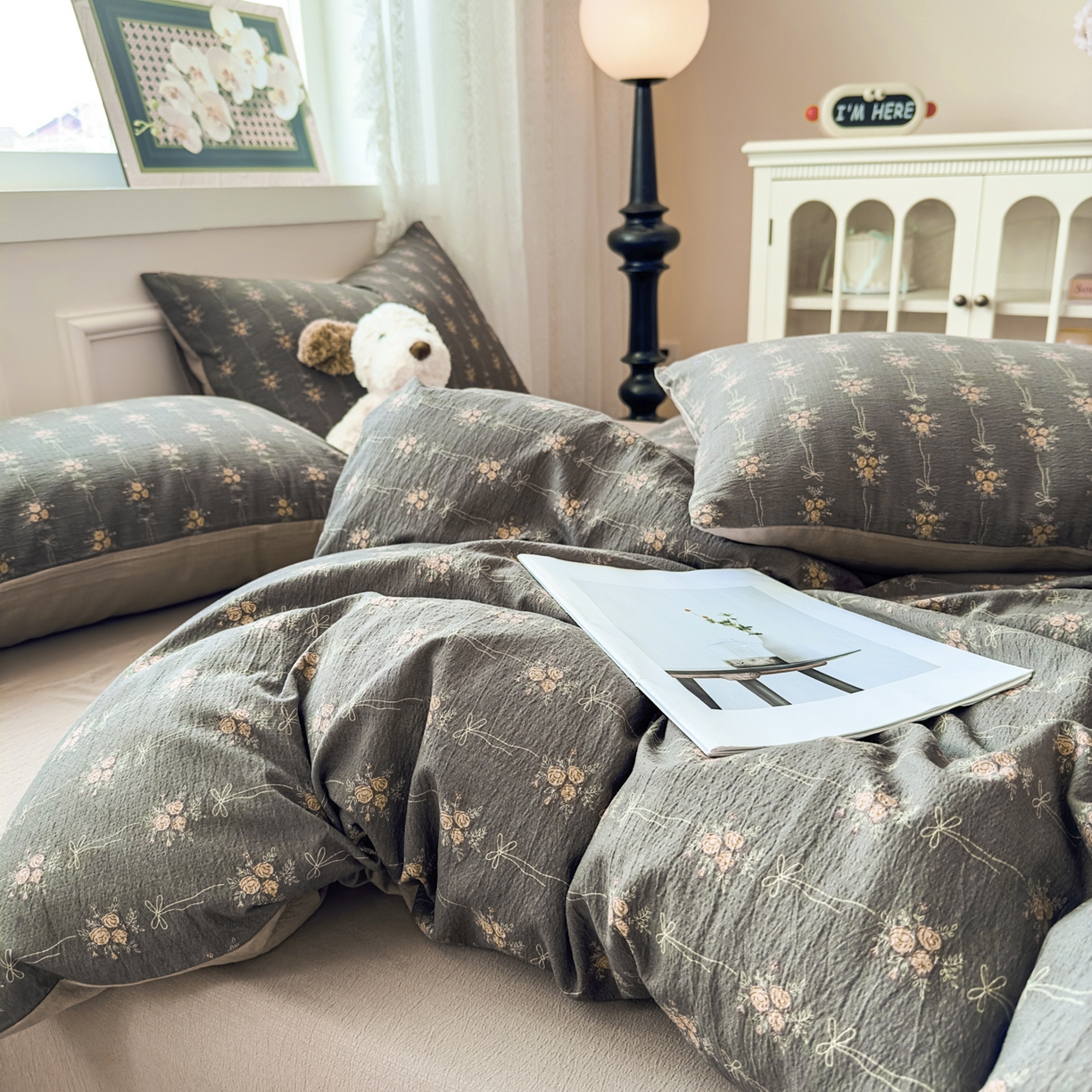 91家纺网 家纺一手货源 找家纺 亨通家纺 2025新款复古原麻双层纱臻至系列四件套 暮花眠曲