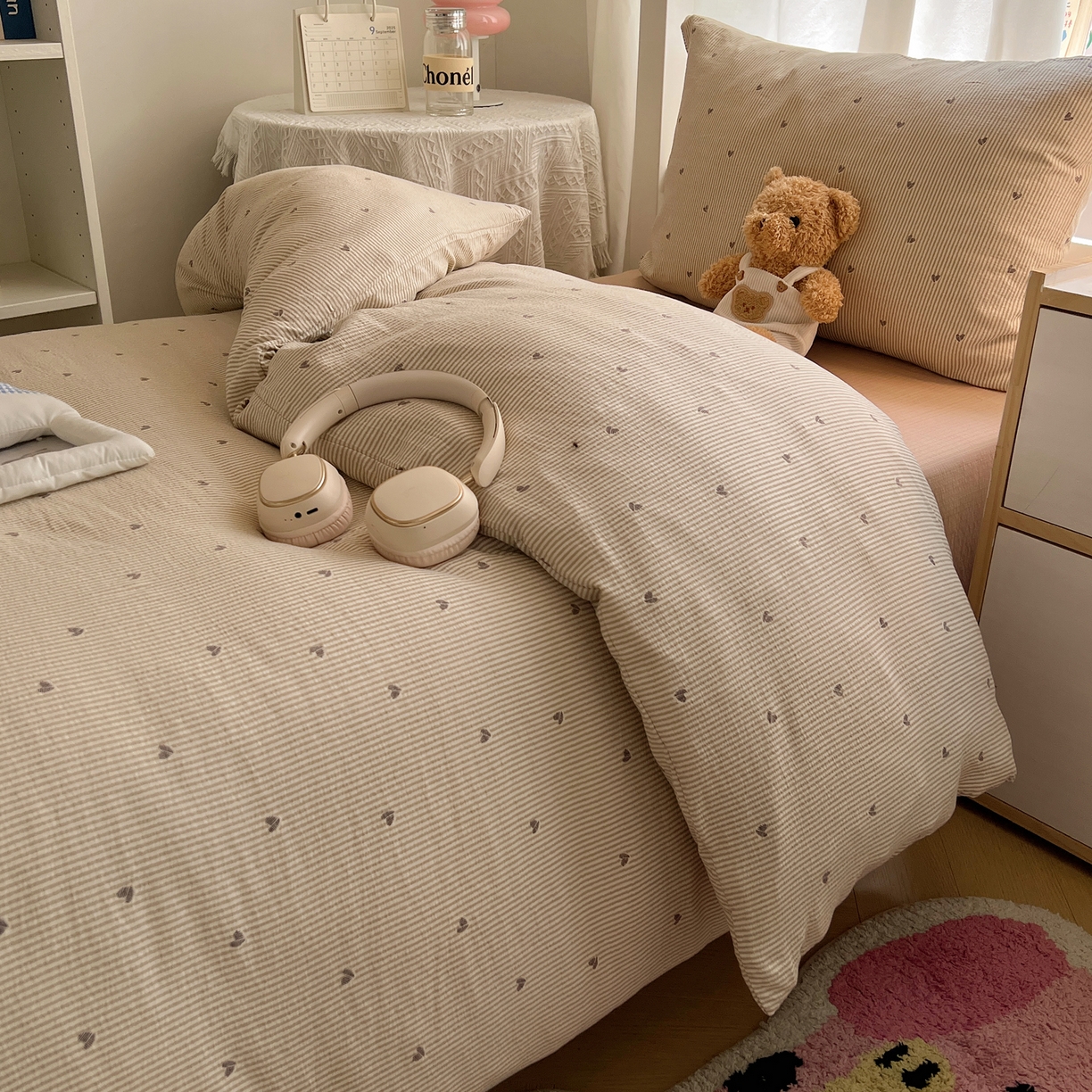 91家纺网 家纺一手货源 找家纺 韩巢家纺 2025新款双层纱学生季床铺单件被套宿舍寝室上下铺三件套 米倾心