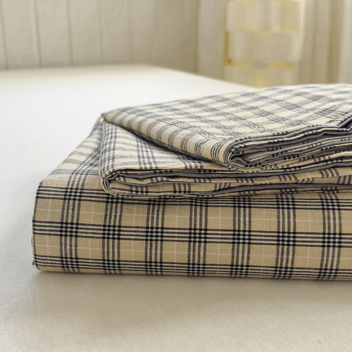 91家纺网 家纺一手货源 找家纺 晚依家纺 2025新款A类色织全棉水洗棉床单单件纯棉格子纯色学生宿舍定制定做 春野-咖灰